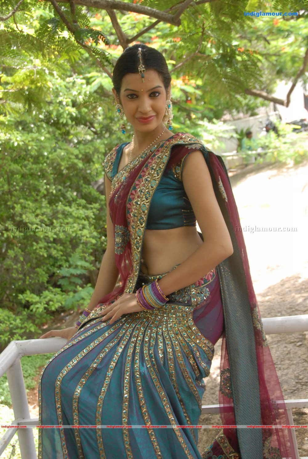 Diksha Panth Actress hd photo