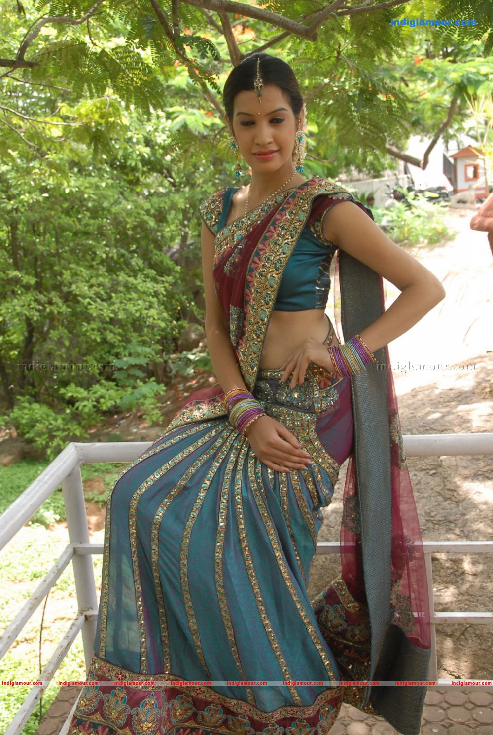 Diksha Panth Actress hd photo