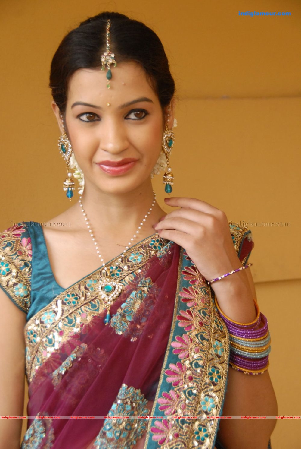 Diksha Panth Actress hd photo