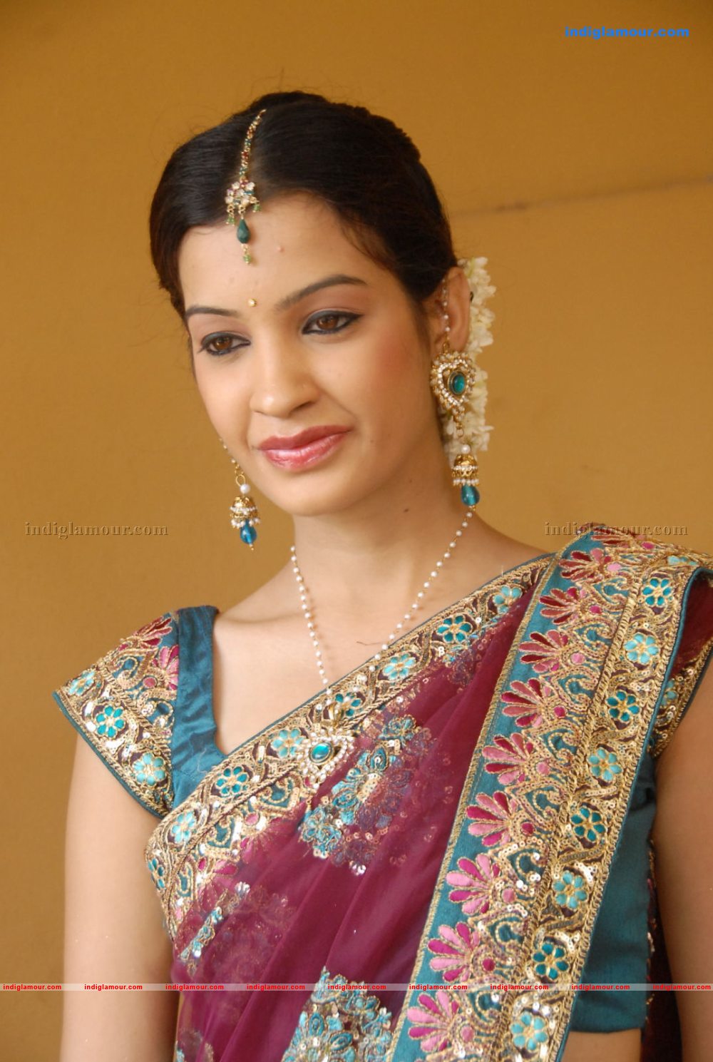 Diksha Panth Actress hd photo