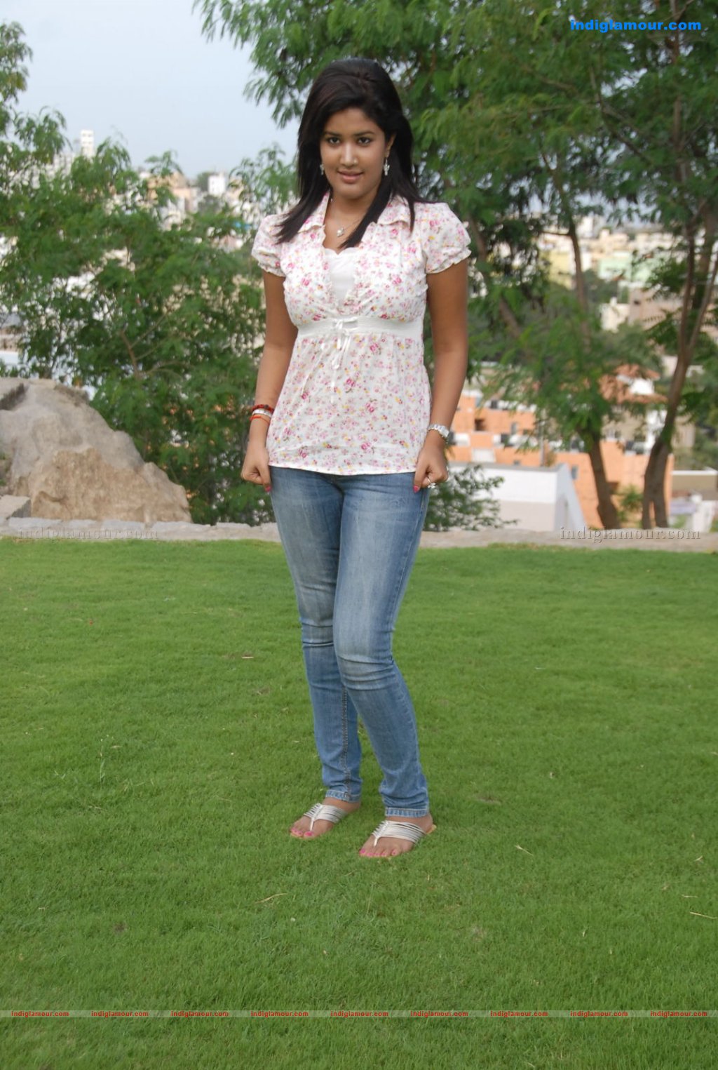 Soumya Bollapragada Actress hd photo