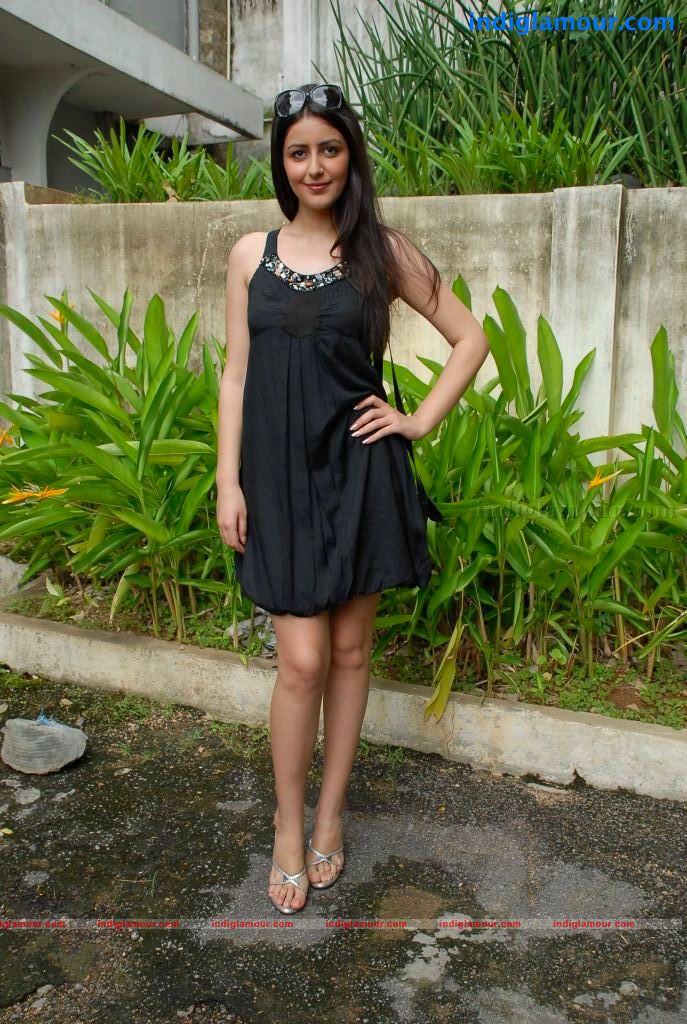 Anukei Actress hd photo