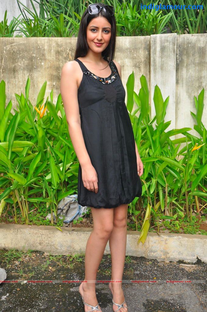 Anukei Actress hd photo