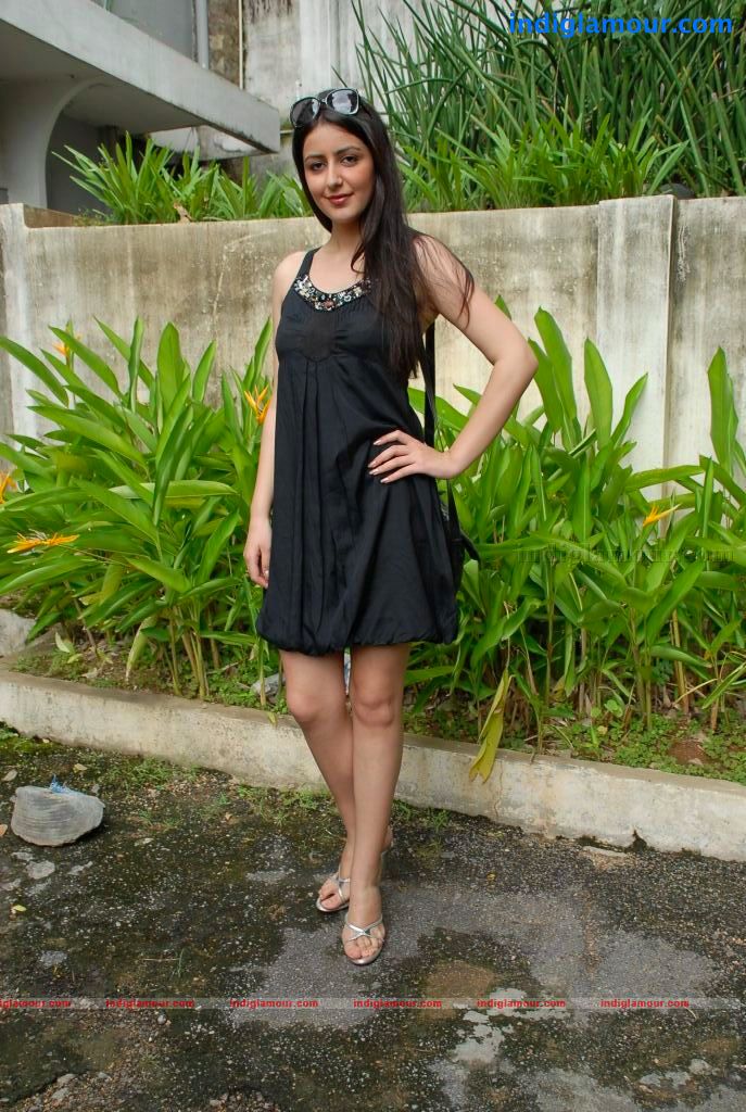 Anukei Actress hd photo