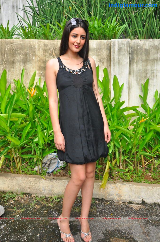 Anukei Actress hd photo