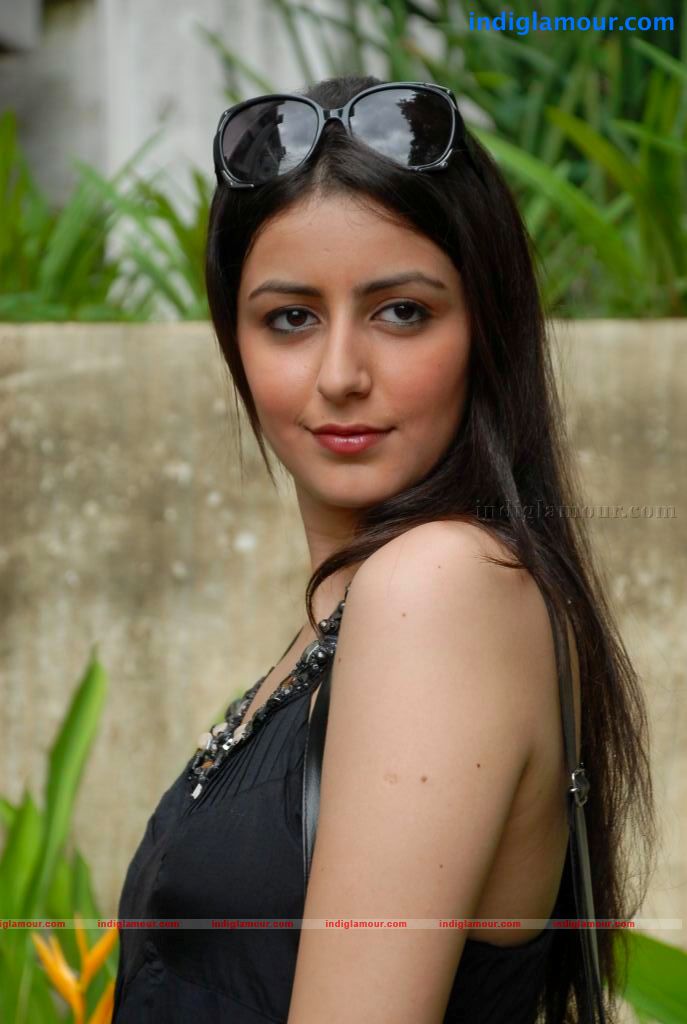 Anukei Actress hd photo