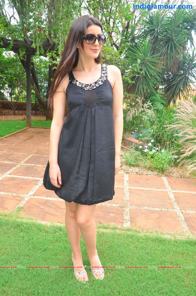 Anukei Actress hd photo