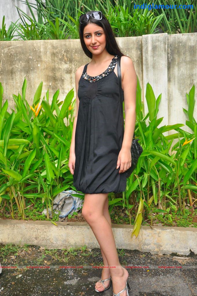 Anukei Actress hd photo