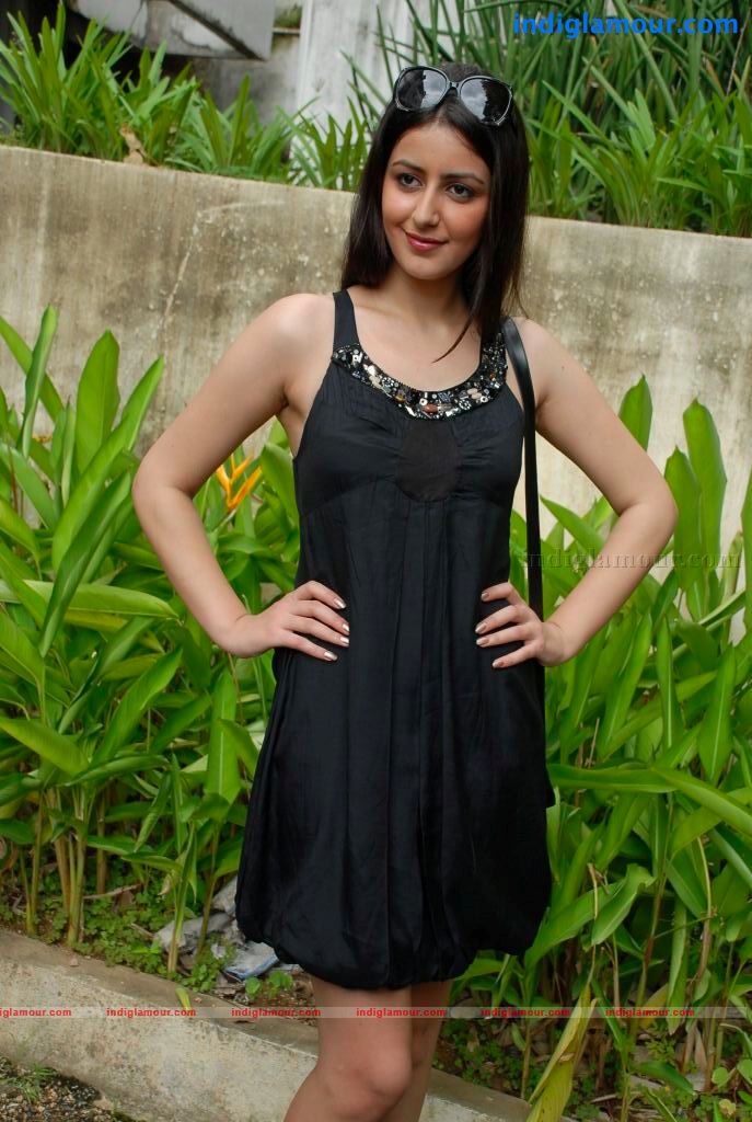 Anukei Actress hd photo