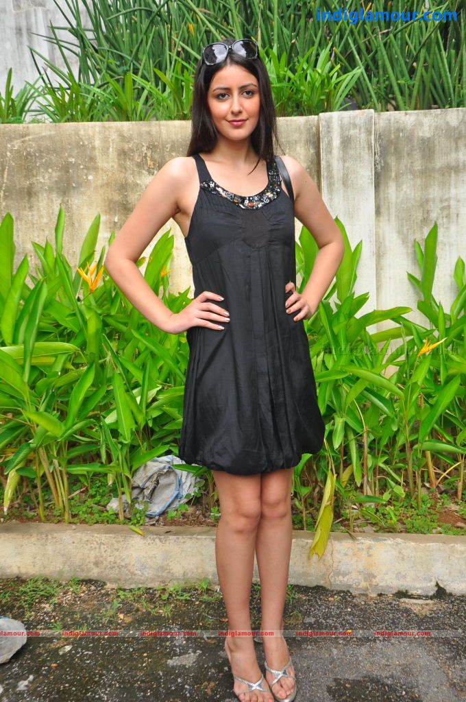 Anukei Actress hd photo