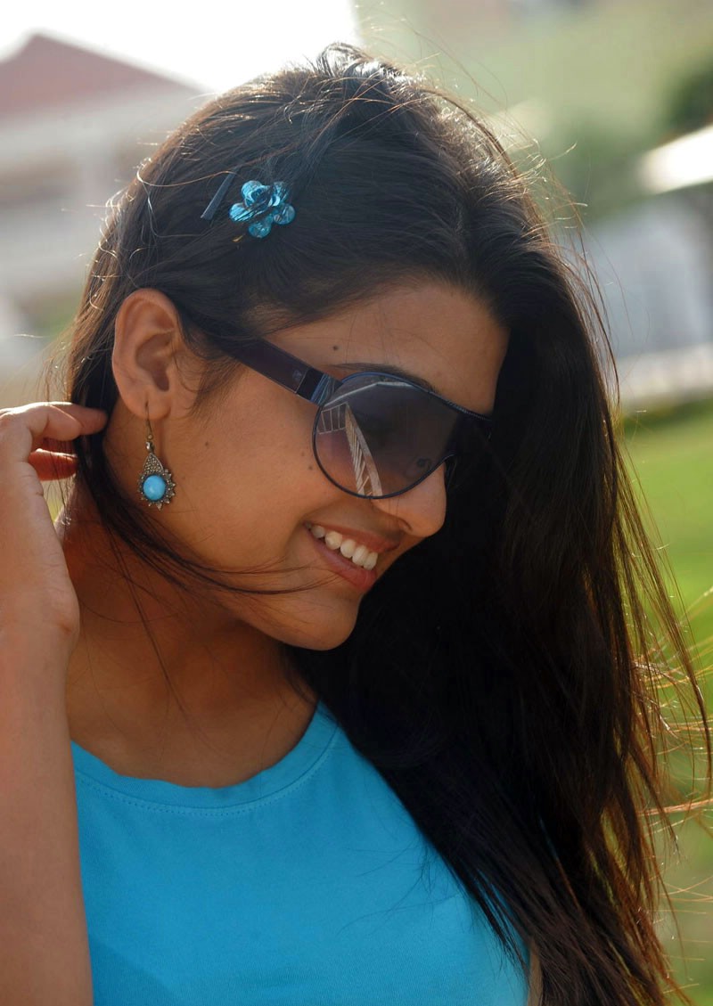 Tashu Kaushik Actress hd photo