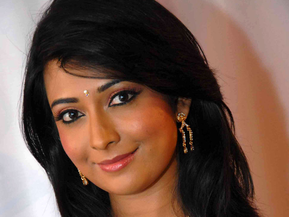Radhika Pandit Actress hd photo