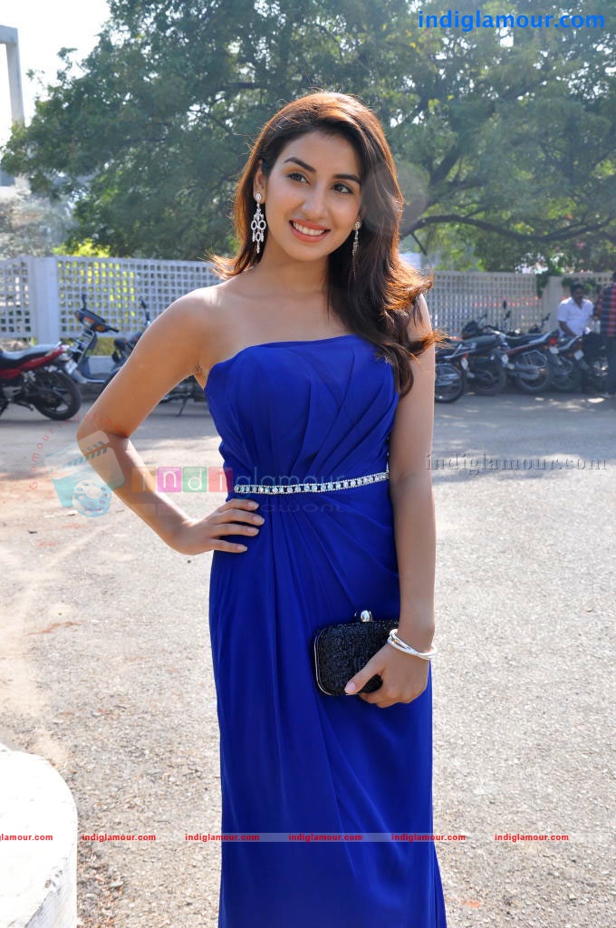 Parul Gulati Actress hd photo