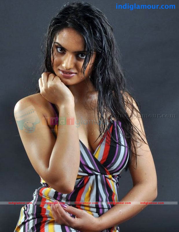 Ritu Kaur Actress hd photo