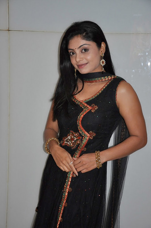 Shikha Actress hd photo