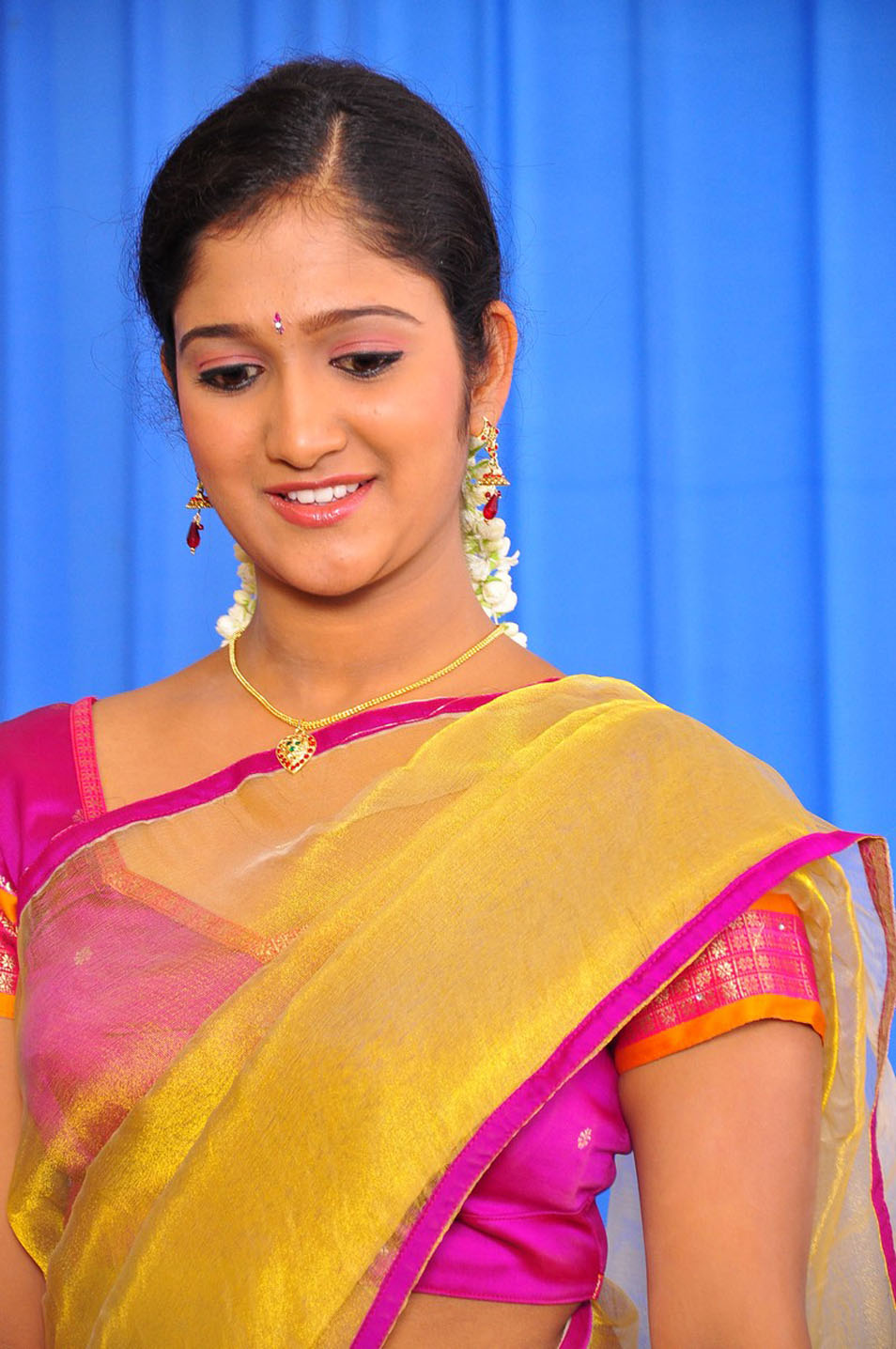 Chiry Actress hd photo