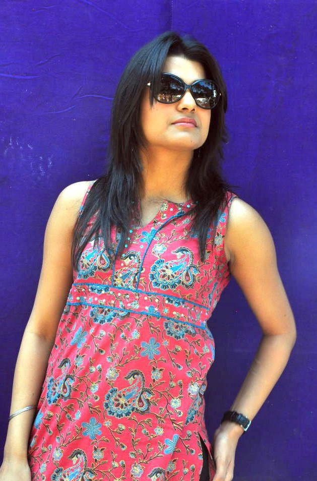 Tasha Kaushik Actress hd photo