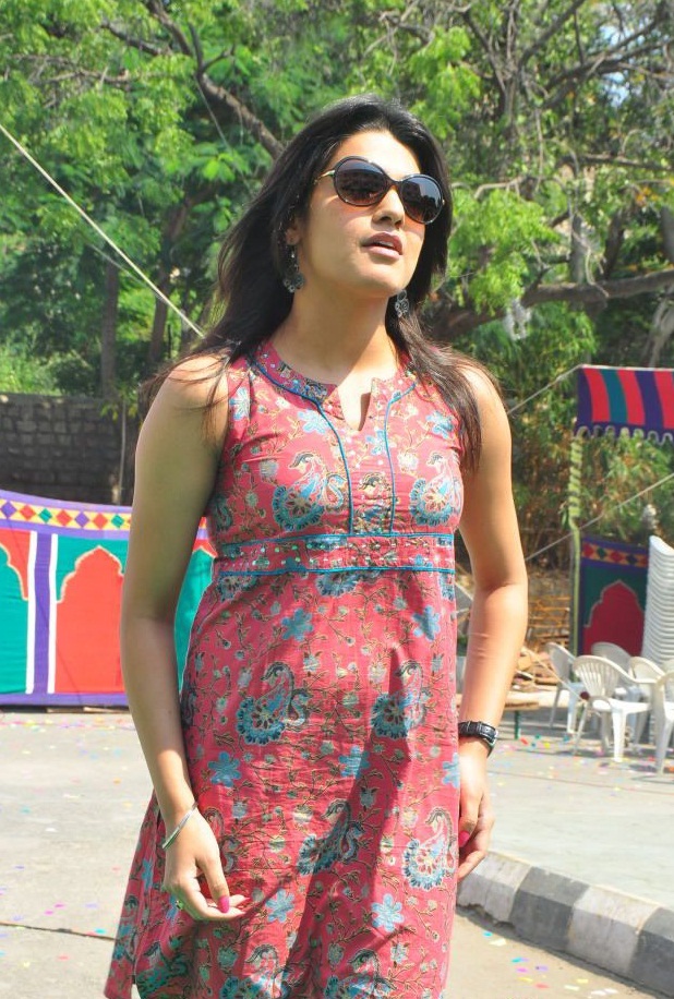 Tasha Kaushik Actress hd photo