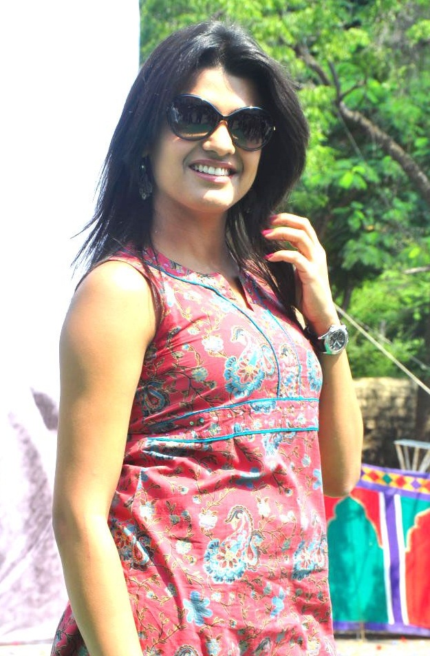 Tasha Kaushik Actress hd photo