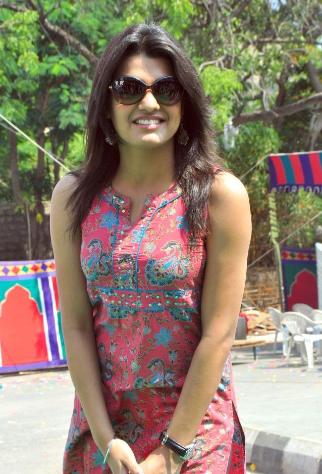 Tasha Kaushik Actress hd photo