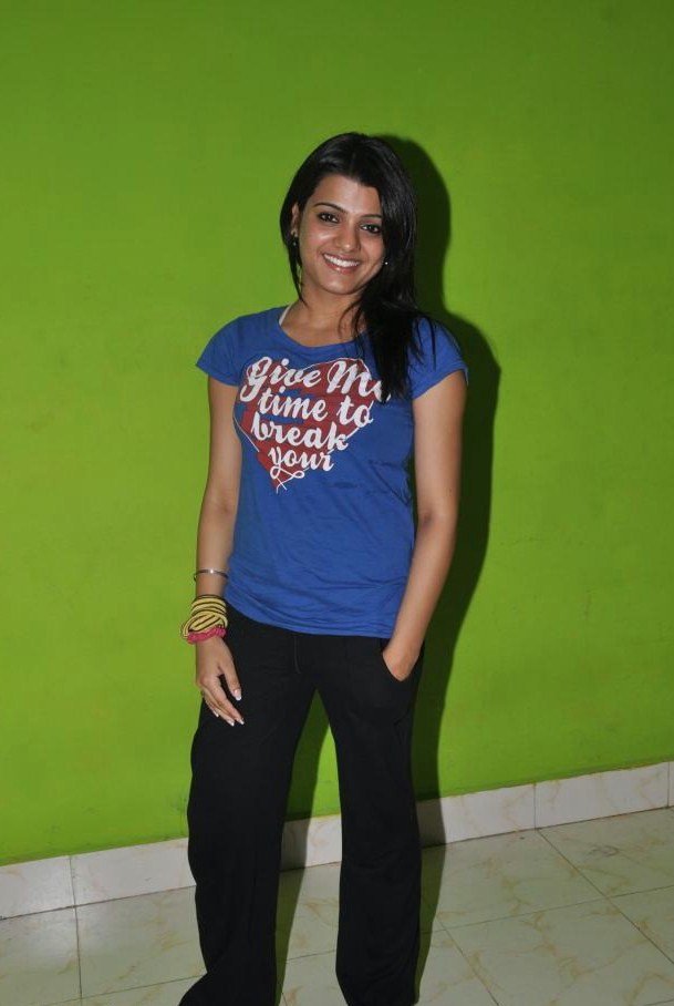 Tasha Kaushik Actress hd photo