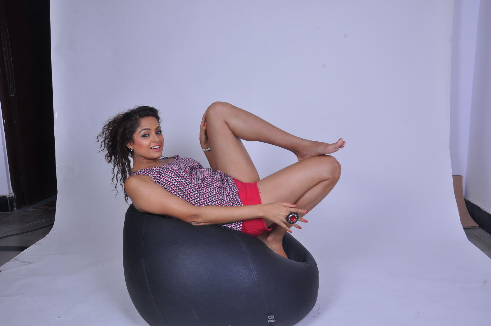 Asmita Sood Actress hd photo