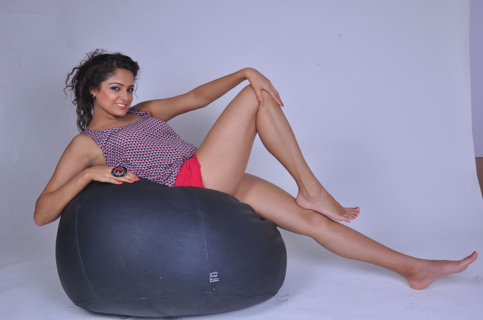 Asmita Sood Actress hd photo
