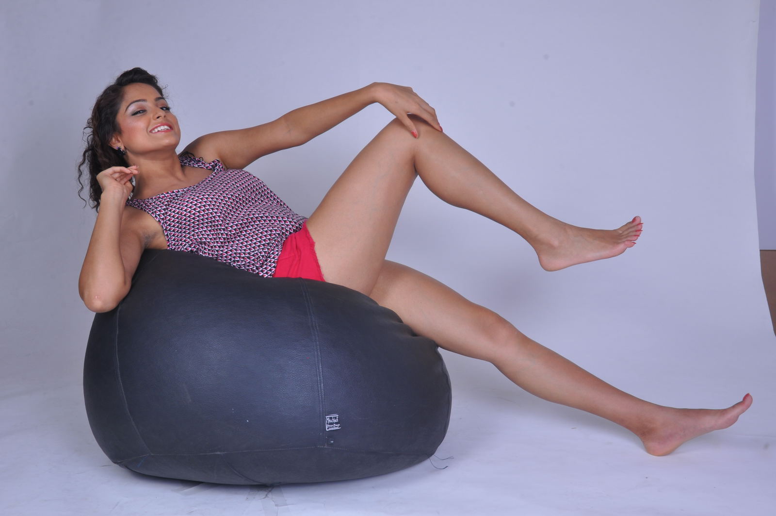 Asmita Sood Actress hd photo