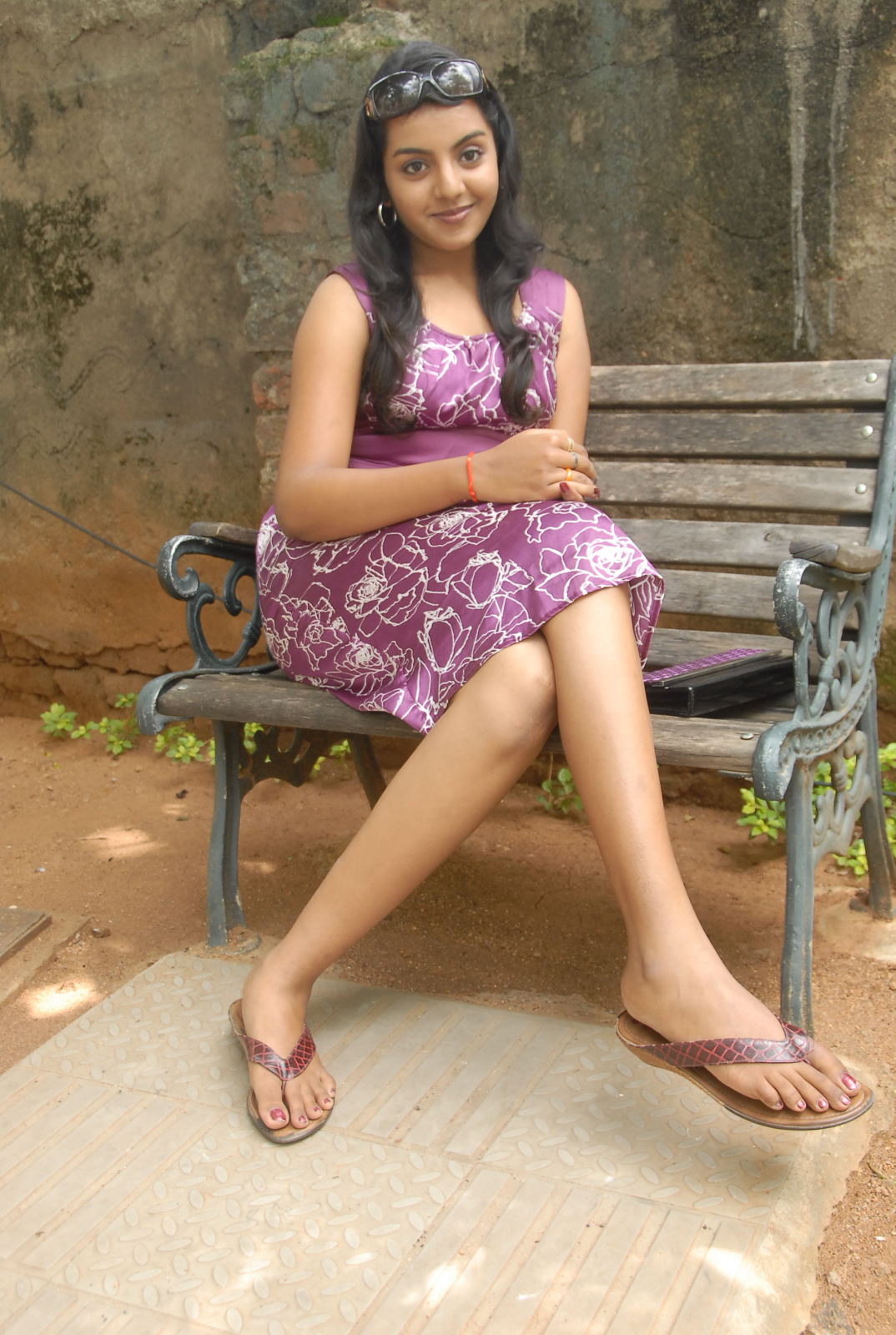 Divya Nagesh Actress hd photo