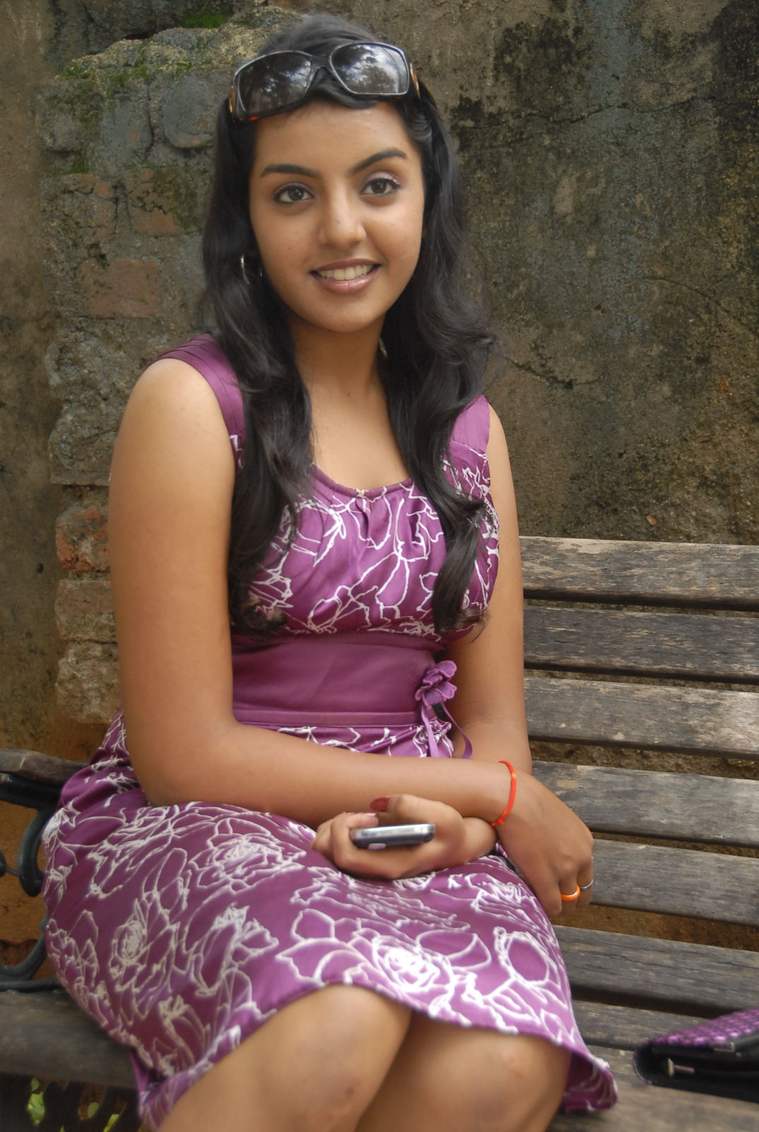 Divya Nagesh Actress hd photo