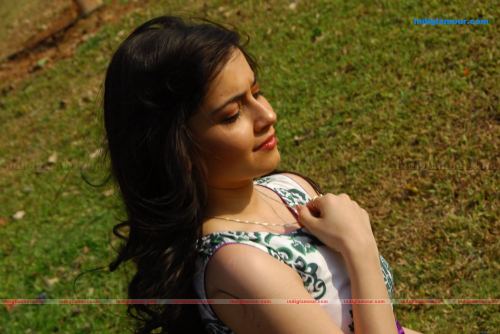 Sambhavi Actress hd photo