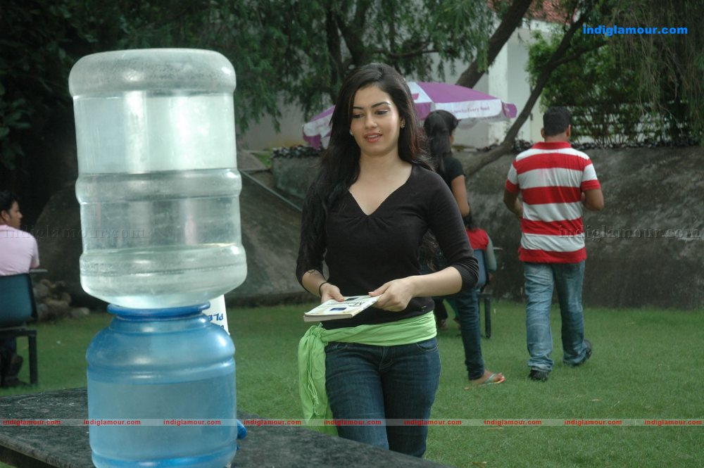 Sambhavi Actress hd photo
