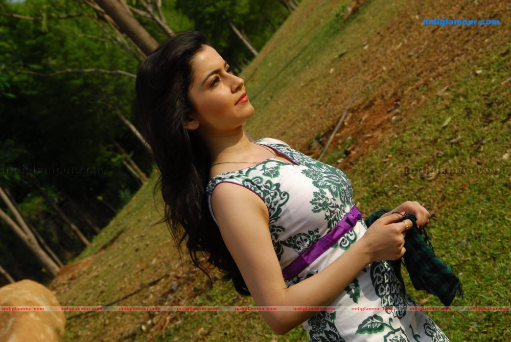 Sambhavi Actress hd photo