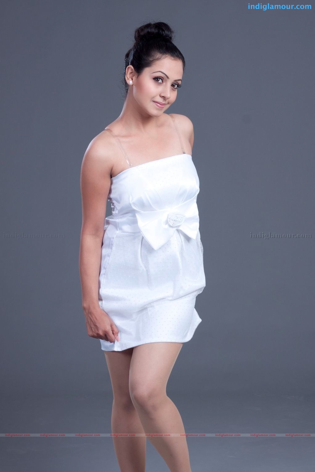 Neelam Gouhrani Actress hd photo