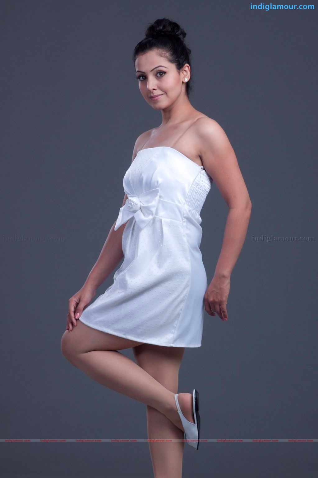 Neelam Gouhrani Actress hd photo