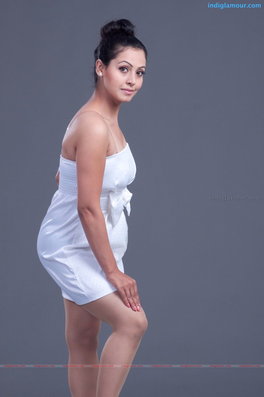Neelam Gouhrani Actress hd photo