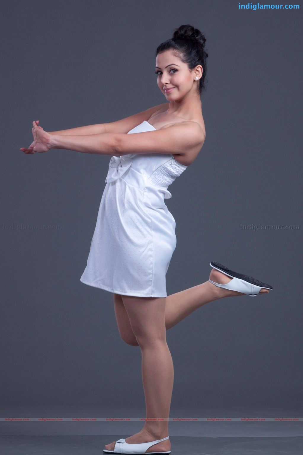 Neelam Gouhrani Actress hd photo