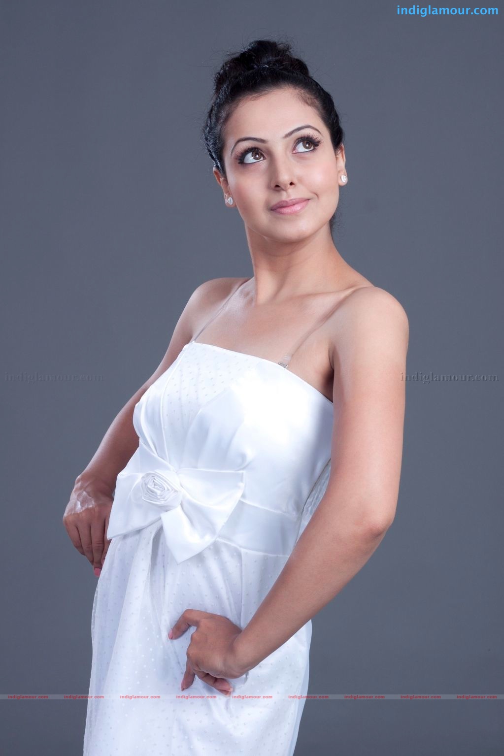 Neelam Gouhrani Actress hd photo