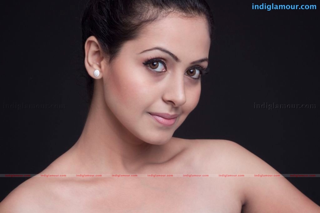 Neelam Gouhrani Actress hd photo