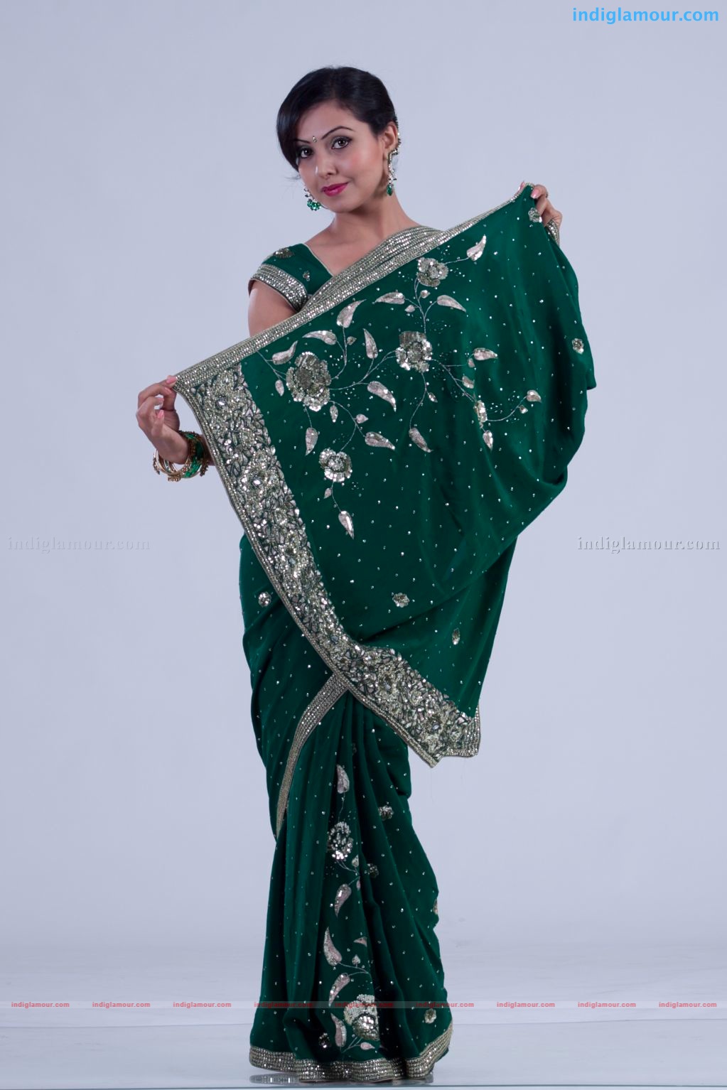 Neelam Gouhrani Actress hd photo