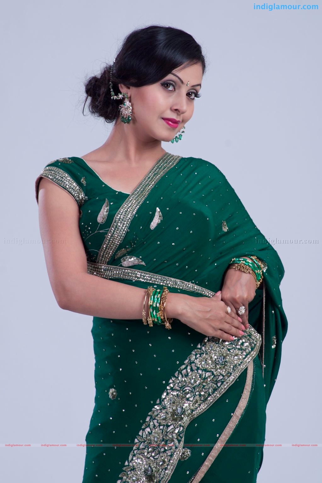 Neelam Gouhrani Actress hd photo