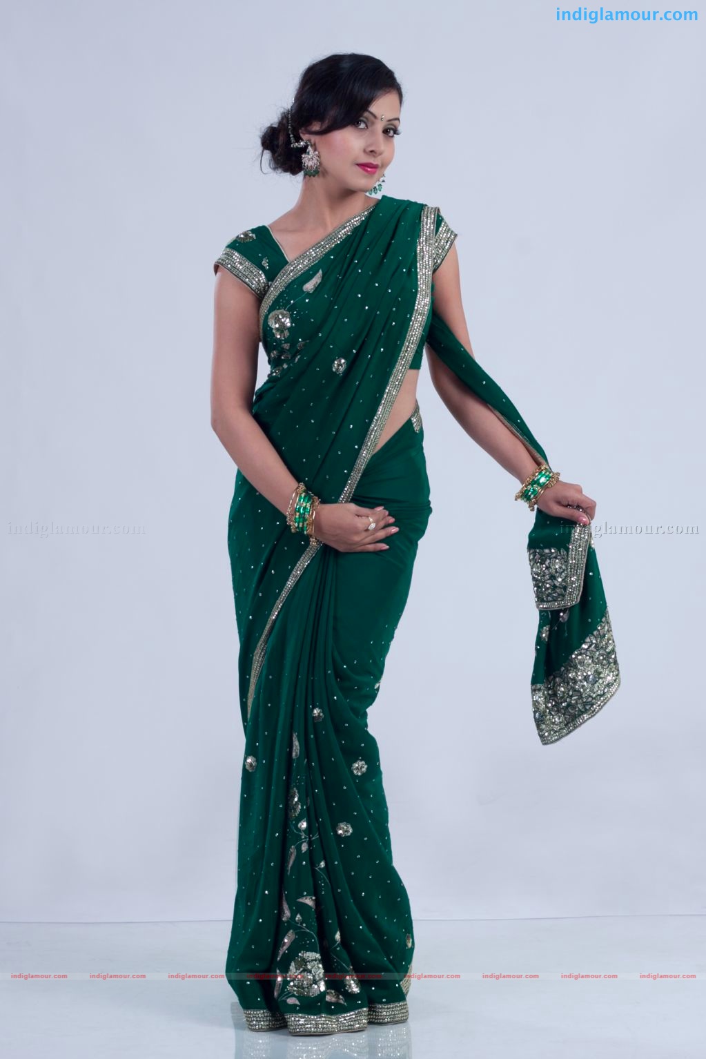 Neelam Gouhrani Actress hd photo