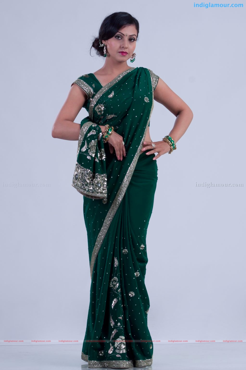 Neelam Gouhrani Actress hd photo