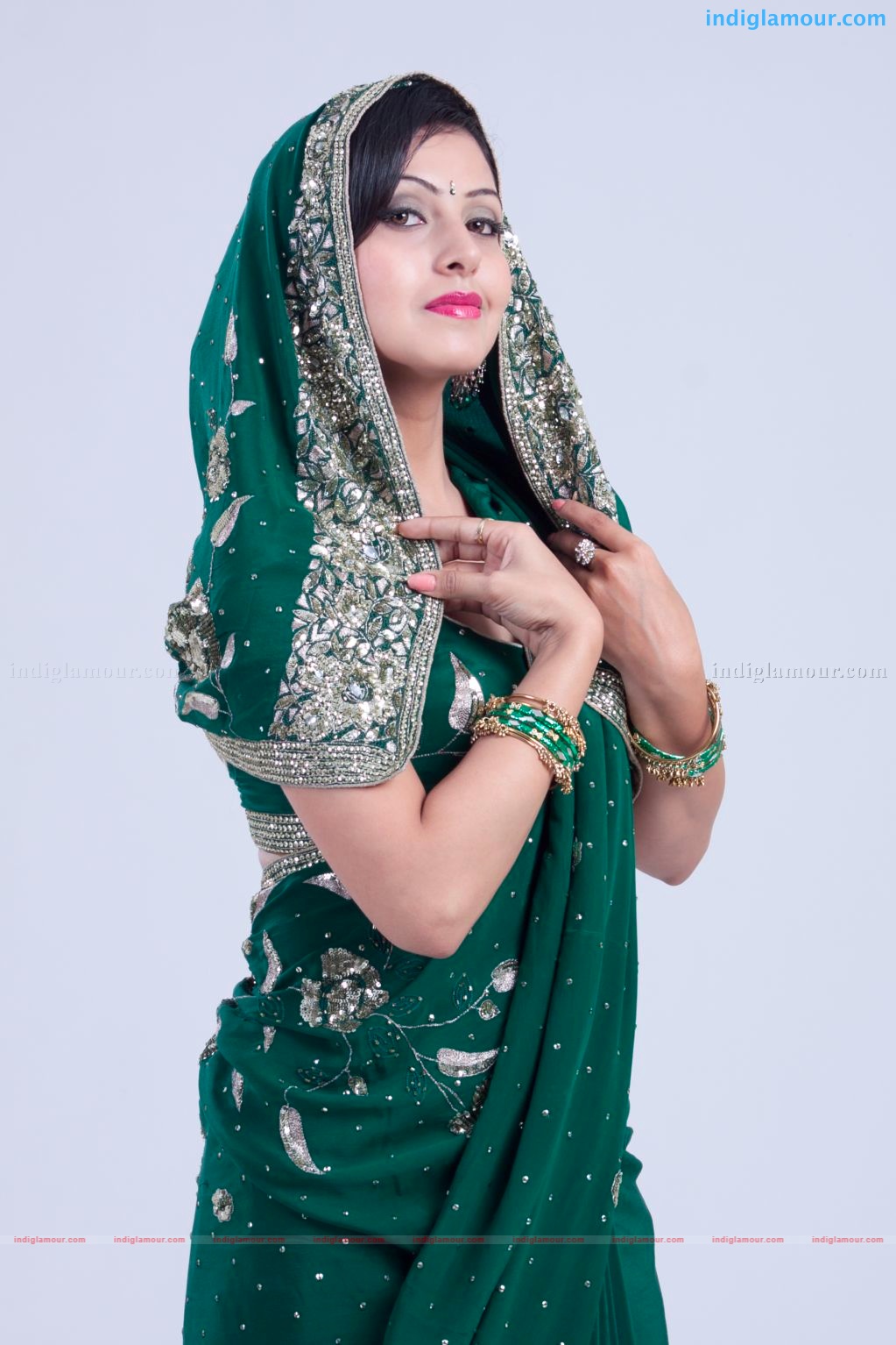Neelam Gouhrani Actress hd photo