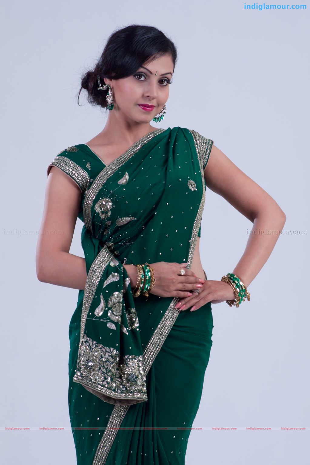 Neelam Gouhrani Actress hd photo