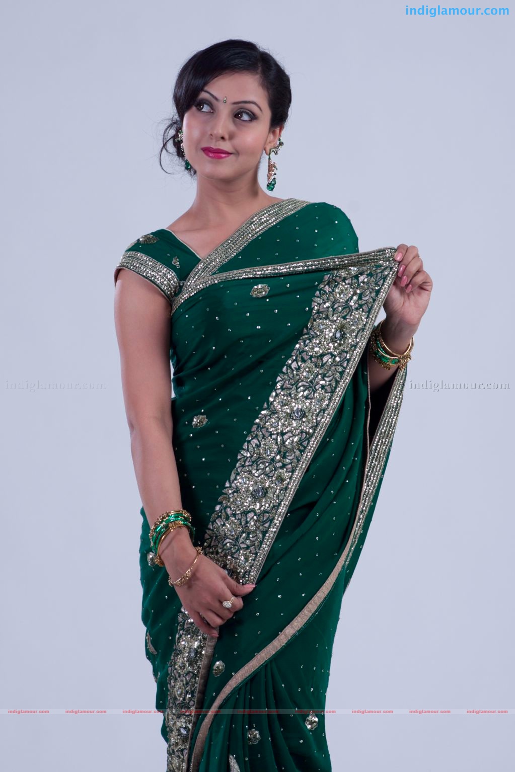 Neelam Gouhrani Actress hd photo