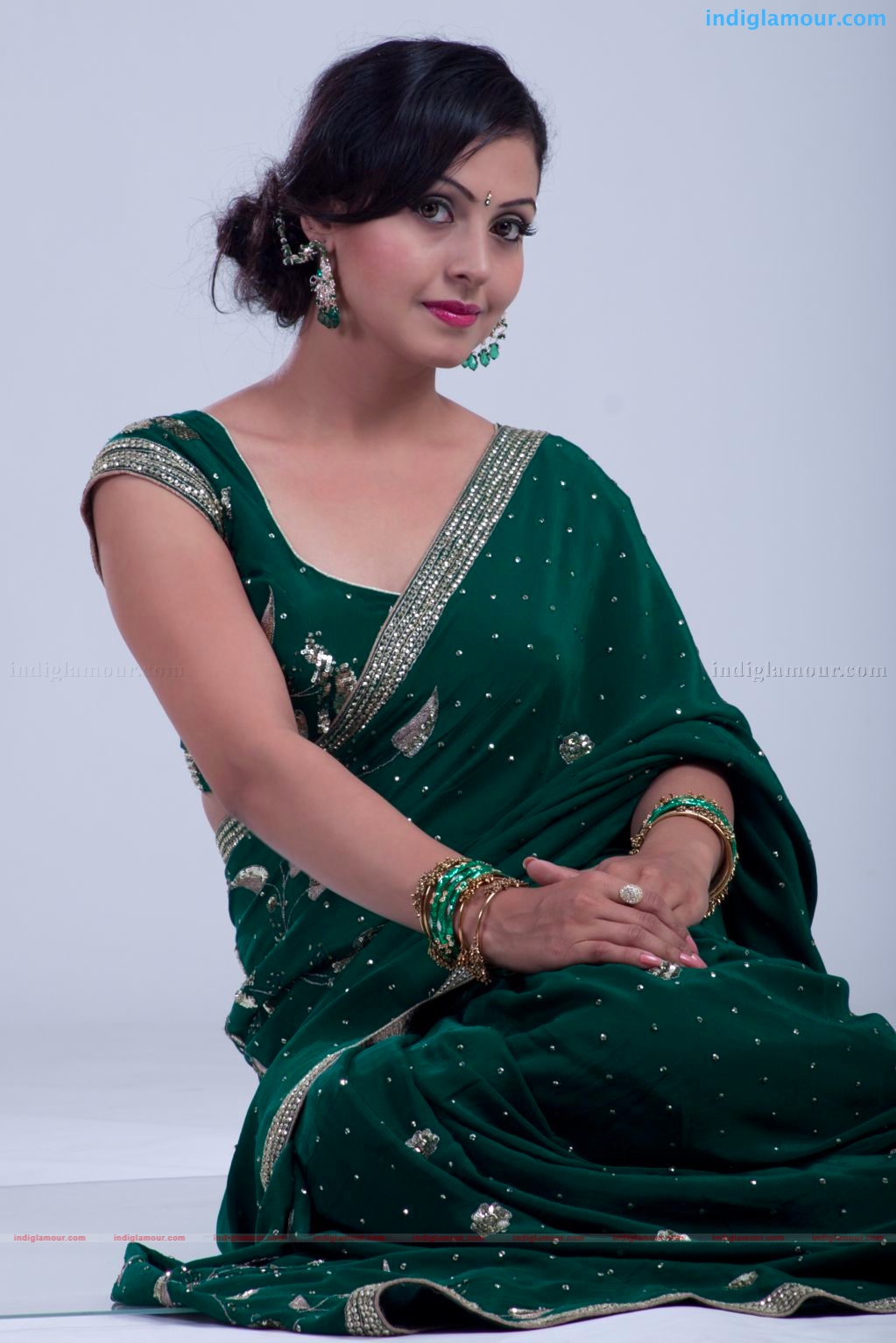 Neelam Gouhrani Actress hd photo