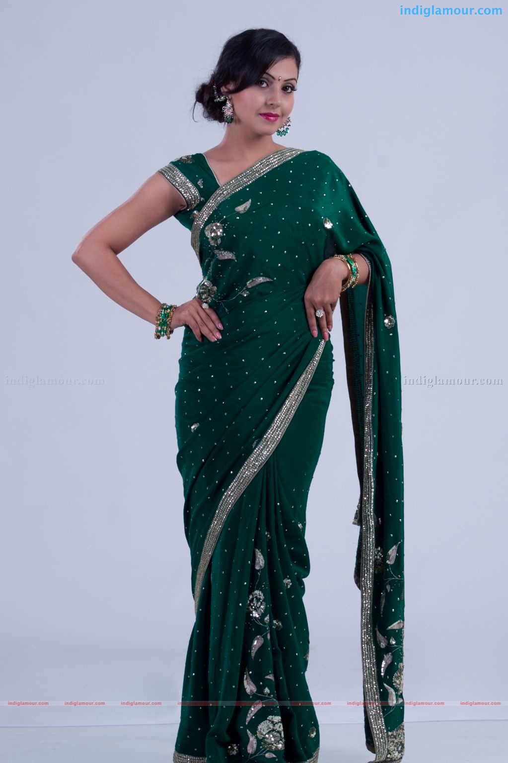 Neelam Gouhrani Actress hd photo