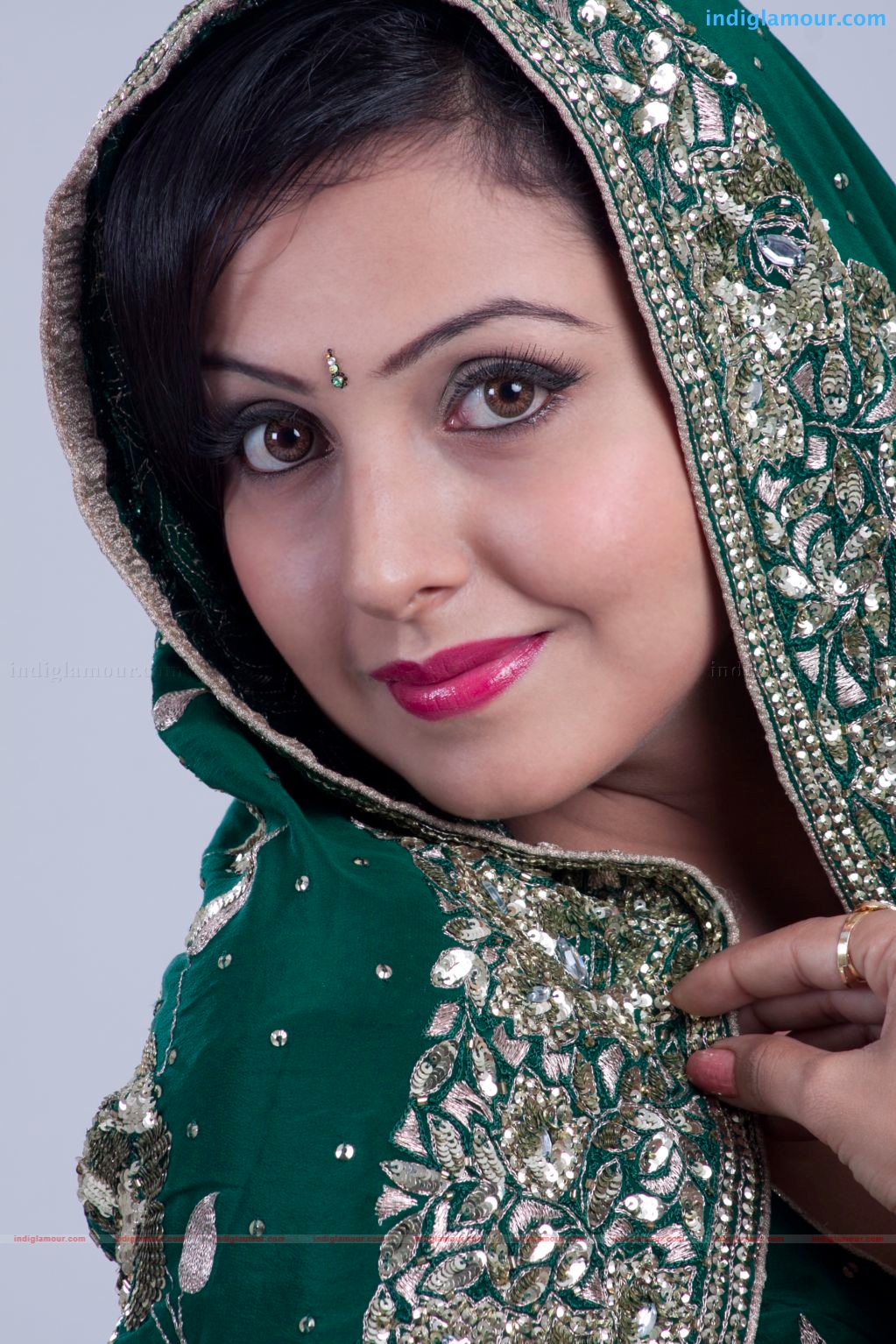 Neelam Gouhrani Actress hd photo