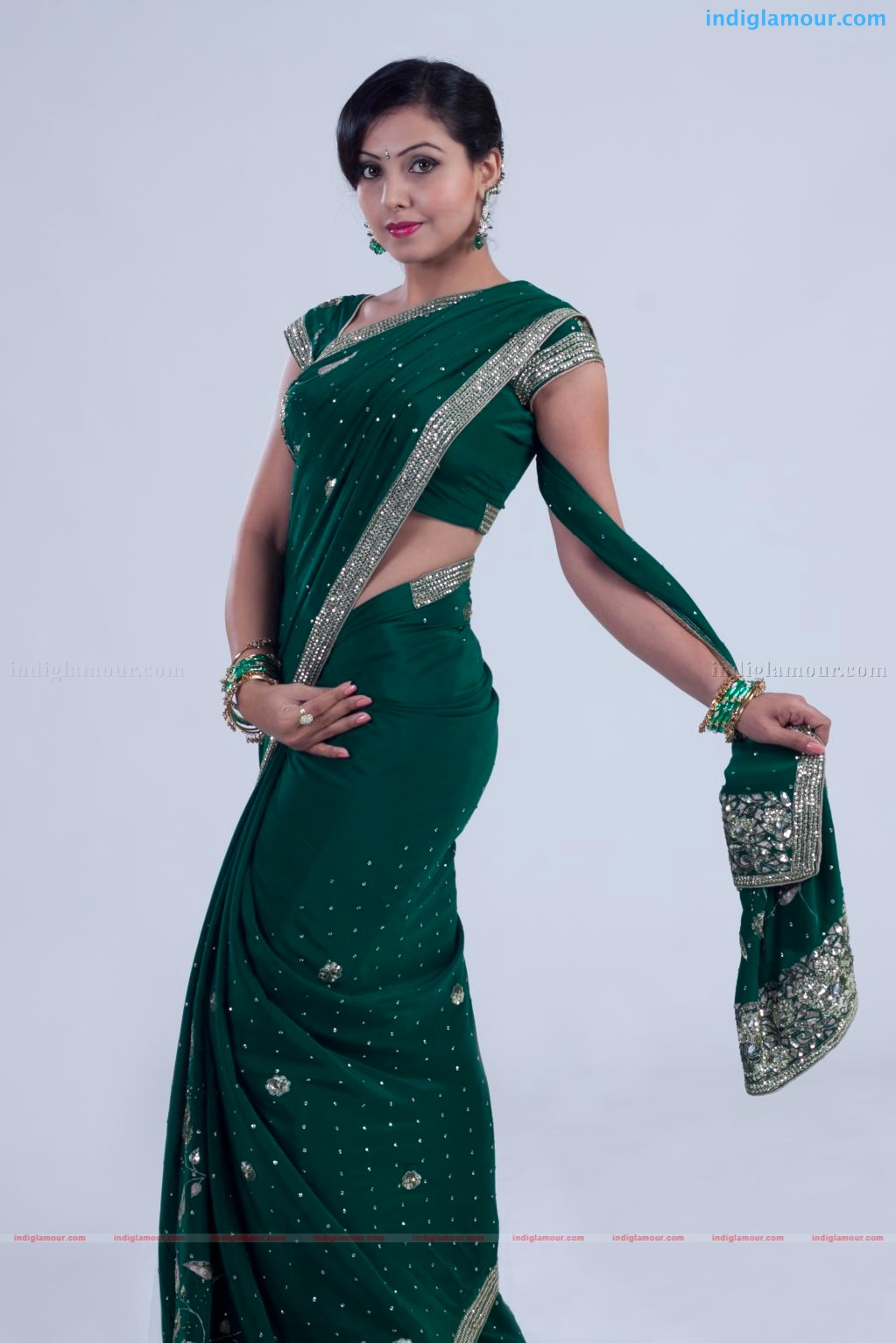 Neelam Gouhrani Actress hd photo